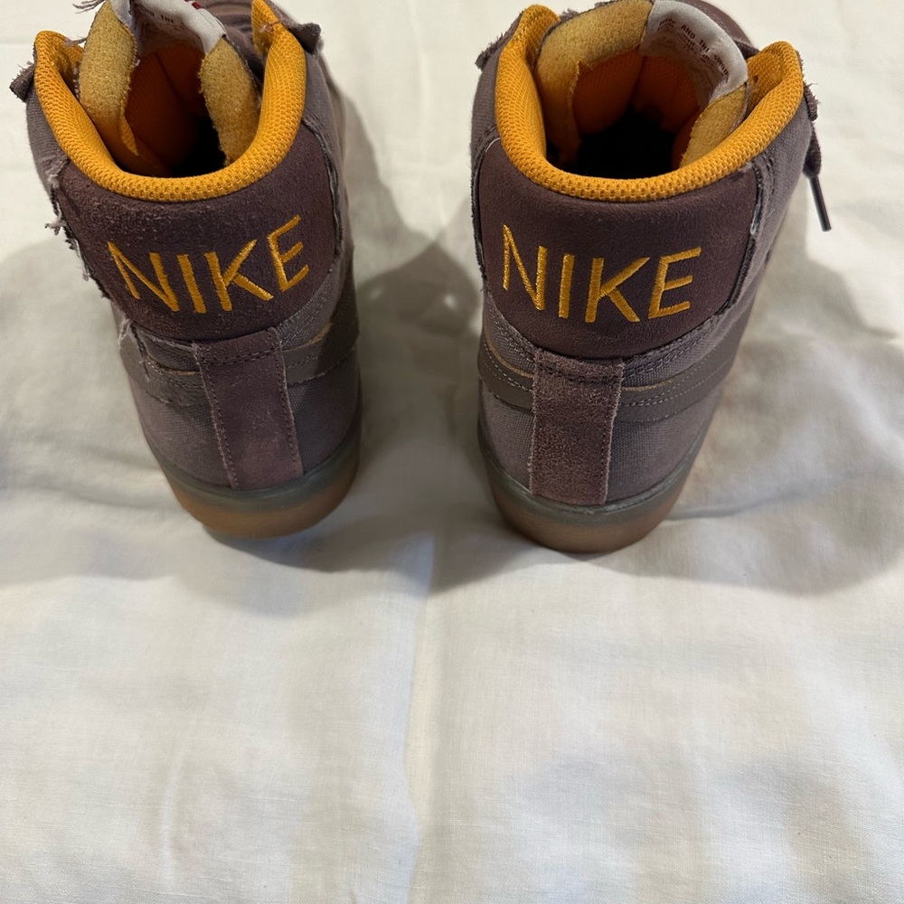 Nike SB High-Top Sneakers - Brown - Picture 3 of 11